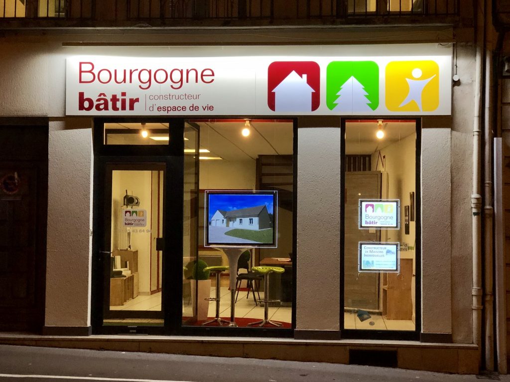 Vitrine agence constructeur Bourgogne Bâtir Chalon