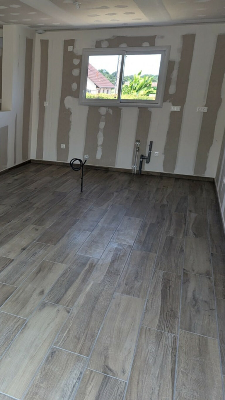 Comment construire sa maison neuve à Chalon sur Saône 6 Carrelage Sanitaire Peinture 4